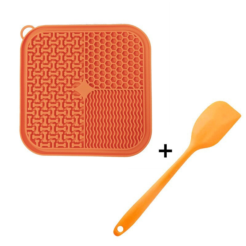 Tapis de léchage orange et spatule assortie